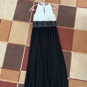 R&M Richards Formal Dress Size 6 Petite